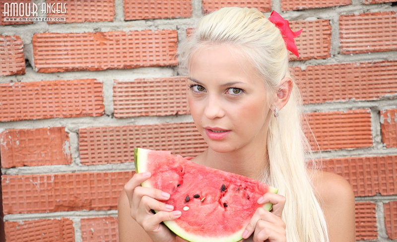 Анжела, 41